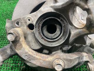 Ступица правая передняя TOYOTA Granvia KCH16W 1KZTE 5 ракурс