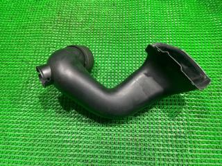 Воздухозаборник SUZUKI ESCUDO TDB4W N32A 4 ракурс