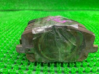 Тормозные колодки передние TOYOTA VOXY AZR65 1AZFSE 2 ракурс