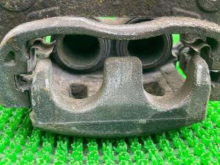 Суппорт правый передний SUBARU EXIGA YA5 EJ204 4 ракурс