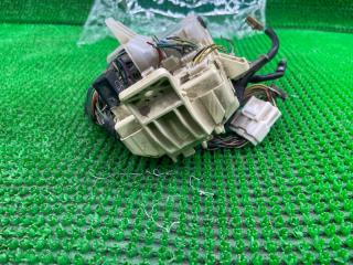 Блок предохранителей TOYOTA TUNDRA UCK40 2UZFE 4 ракурс Блок предохранителей TOYOTA TUNDRA UCK40 2UZFE 4 ракурс