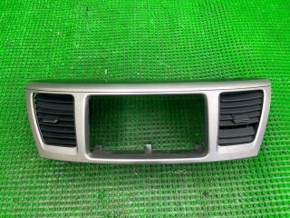 Консоль магнитофона TOYOTA VOXY 2007.04