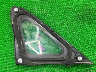 Форточка кузова правая передняя HONDA STREAM RN2 D17A 2 ракурс