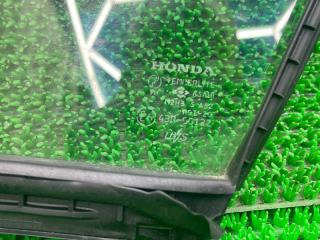 Форточка кузова правая передняя HONDA STREAM RN9 R20A 3 ракурс