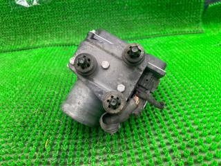 Блок abs AUDI RS5 8T3 CFSA 8T0907379F 2 ракурс Блок abs AUDI RS5 8T3 CFSA 8T0907379F 2 ракурс