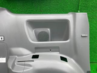 Обшивка багажника левая задняя TOYOTA VOXY AZR65 1AZFSE 4 ракурс