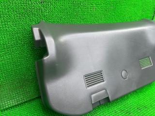 Обшивка двери багажника SUZUKI WAGON R MH21S K6A 2 ракурс