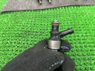 Форсунка AUDI RS5 8T3 CFSA 079906036N 3 ракурс