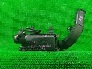 Корпус воздушного фильтра TOYOTA VITZ NSP135 1NRFE 1 ракурс