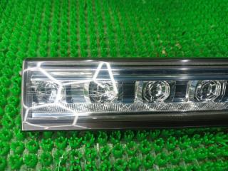 Стоп-вставка задняя TOYOTA ESTIMA AHR20 2 ракурс