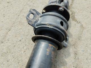 Карданный вал задний TOYOTA REGIUS KCH46G 1KZTE 3 ракурс