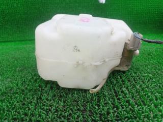 Бачок омывателя TOYOTA HIACE LH80 2 ракурс Бачок омывателя TOYOTA HIACE LH80 2 ракурс