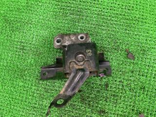 Подушка двигателя правая TOYOTA VITZ NSP135 1NRFE 2 ракурс