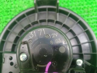 Мотор печки TOYOTA VITZ NSP135 1NRFE 2 ракурс Мотор печки TOYOTA VITZ NSP135 1NRFE 2 ракурс