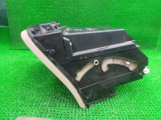 Бардачок NISSAN SERENA NC25 MR20DE 3 ракурс