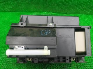 Бардачок NISSAN SERENA NC25 MR20DE 4 ракурс