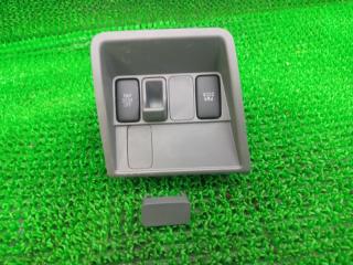 Консоль торпеды TOYOTA RAUM NCZ25 1NZFE 1 ракурс