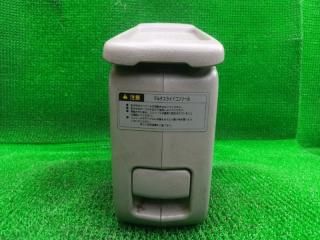 Бардачок между сиденьями TOYOTA REGIUS KCH46G 1KZTE 5 ракурс