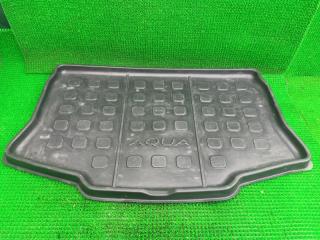 Коврик багажника TOYOTA AQUA NHP10 1 ракурс
