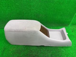 Бардачок между сиденьями TOYOTA NADIA SXN15 3SFE 1 ракурс