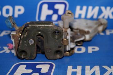 Запчасть замок двери передний правый Nissan Almera 1997