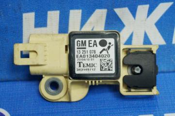 Фото запчасти датчик air bag правый Opel Astra H 2010 Б/У запчасть Запчасть датчик air bag правый Opel Astra H 2010