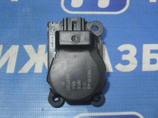 Запчасть моторчик заслонки печки Ford Focus 2 2007