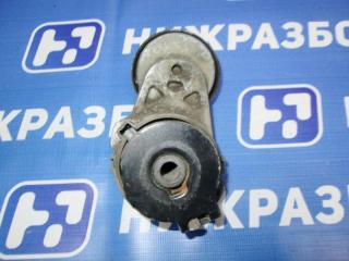Кронштейн ролика-натяжителя руч. ремня Opel Astra H 2004-2015