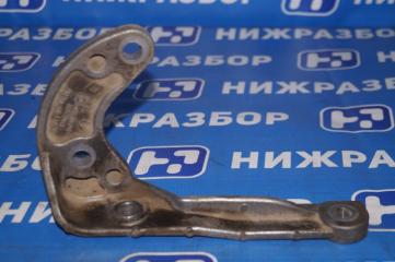Запчасть кронштейн кпп Renault Duster 2013