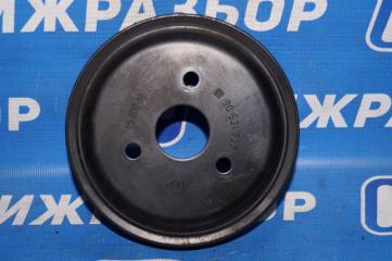 Запчасть шкив помпы Opel Astra J 2013