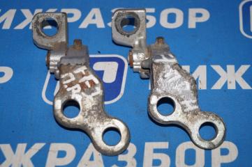Запчасть петля двери передняя правая Ford Focus 1