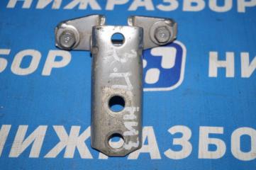 Запчасть петля двери нижняя задняя правая Mitsubishi Lancer 9