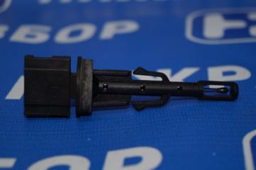 Запчасть датчик температуры Skoda Rapid 2017