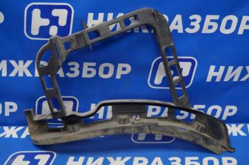 Запчасть направляющая бампера задняя правая Volkswagen Passat B7 2011-2015