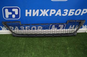 Запчасть решетка в бампер передняя Lada Largus 2011>