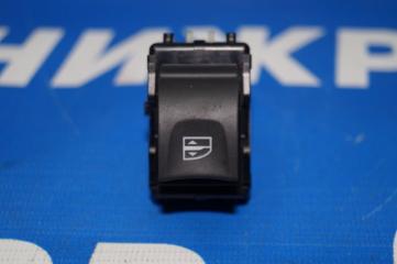 Фото запчасти кнопка стеклоподъемника задняя левая Renault Kaptur 2019 Б/У запчасть Запчасть кнопка стеклоподъемника задняя левая Renault Kaptur 2019