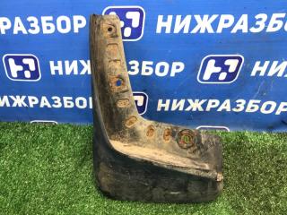 Запчасть брызговик передний левый Mitsubishi Cedia 2003