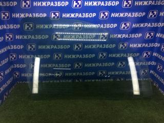 Стекло двери правое Peugeot Partner
