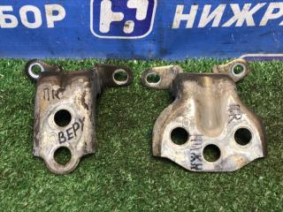 Запчасть петля двери передняя правая Ssang Yong Actyon New 2013