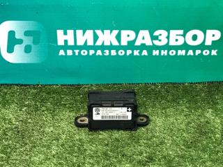 Фото запчасти датчик ускорения Volkswagen Touareg 2012 Б/У запчасть Запчасть датчик ускорения Volkswagen Touareg 2012