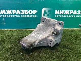 Запчасть кронштейн генератора Toyota RAV 4 2012-2018
