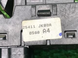 Кнопка стеклоподъемника задняя правая EX35 2008 J50 3.5 VQ35HR