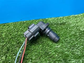 Фото запчасти датчик положения распредвала Volvo S60 Б/У запчасть Запчасть датчик положения распредвала Volvo S60