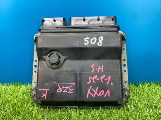 Блок управления двигателем Toyota Voxy