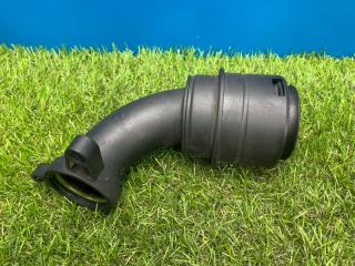 Запчасть патрубок турбины Skoda Yeti