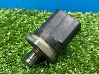 Запчасть датчик давления топлива Audi Q5