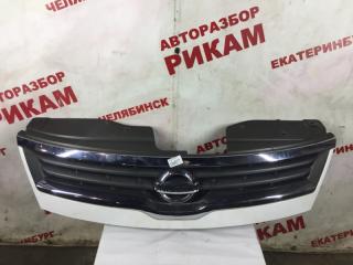 Решетка радиатора NISSAN SERENA 2006