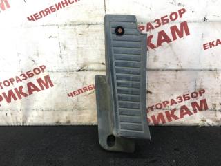Подставка под ногу NISSAN DIESEL