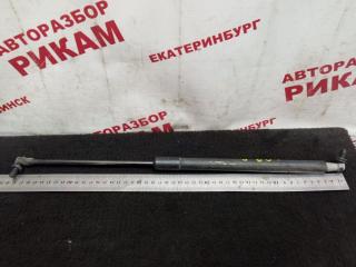 Амортизатор двери багажника AUDI A4 B7 2006 контрактная Амортизатор двери багажника AUDI A4 B7 2006