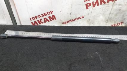 Амортизатор крышки багажника AUDI Q3 2013 контрактная Амортизатор крышки багажника AUDI Q3 2013